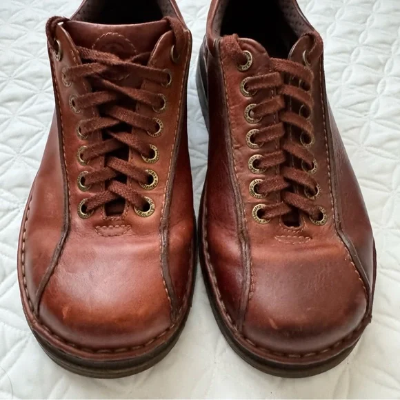 Dr. Martens Perry Oxford Lace Up Brown Leather Shoes Y2K Size 10 Men / 11 Women - Picture 2 of 16
